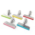 thumbnail image 1 of 5 clips para bolsas de comida de acero inoxidable color plateado con borde de goma de 8 cm, 1 of 4