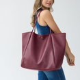 thumbnail image 2 of Bolso HOXIS Oversize de piel sintética para mujer, color rojo oscuro, 2 of 6