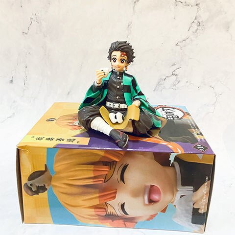 Figuras de acción de Demon Slayer, muñecos de PVC de Kamado, Nezuko, presión de fideos, No Yaiba, Kimetsu, 10-15CM Gong Bohan LED