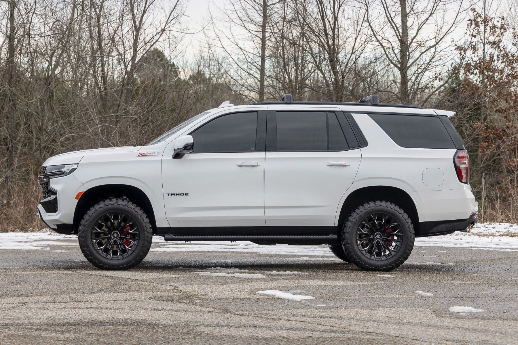 Rough Country 2" Lift Kit for 2022-2026 Chevy Tahoe | OE Air Ride - 11201