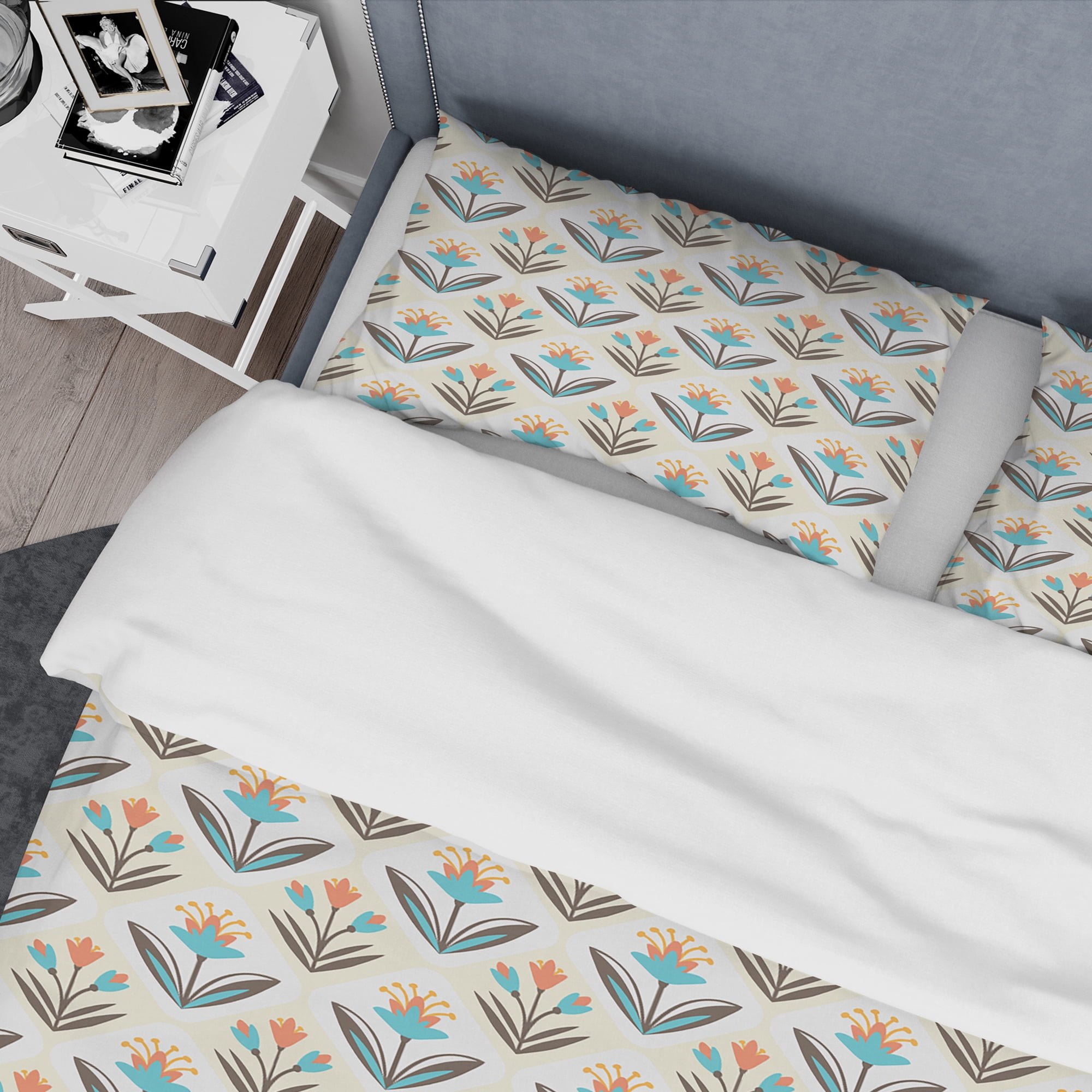 Designart 'Pattern with floral ornament' Mid-Century Modern Duvet Cover Set