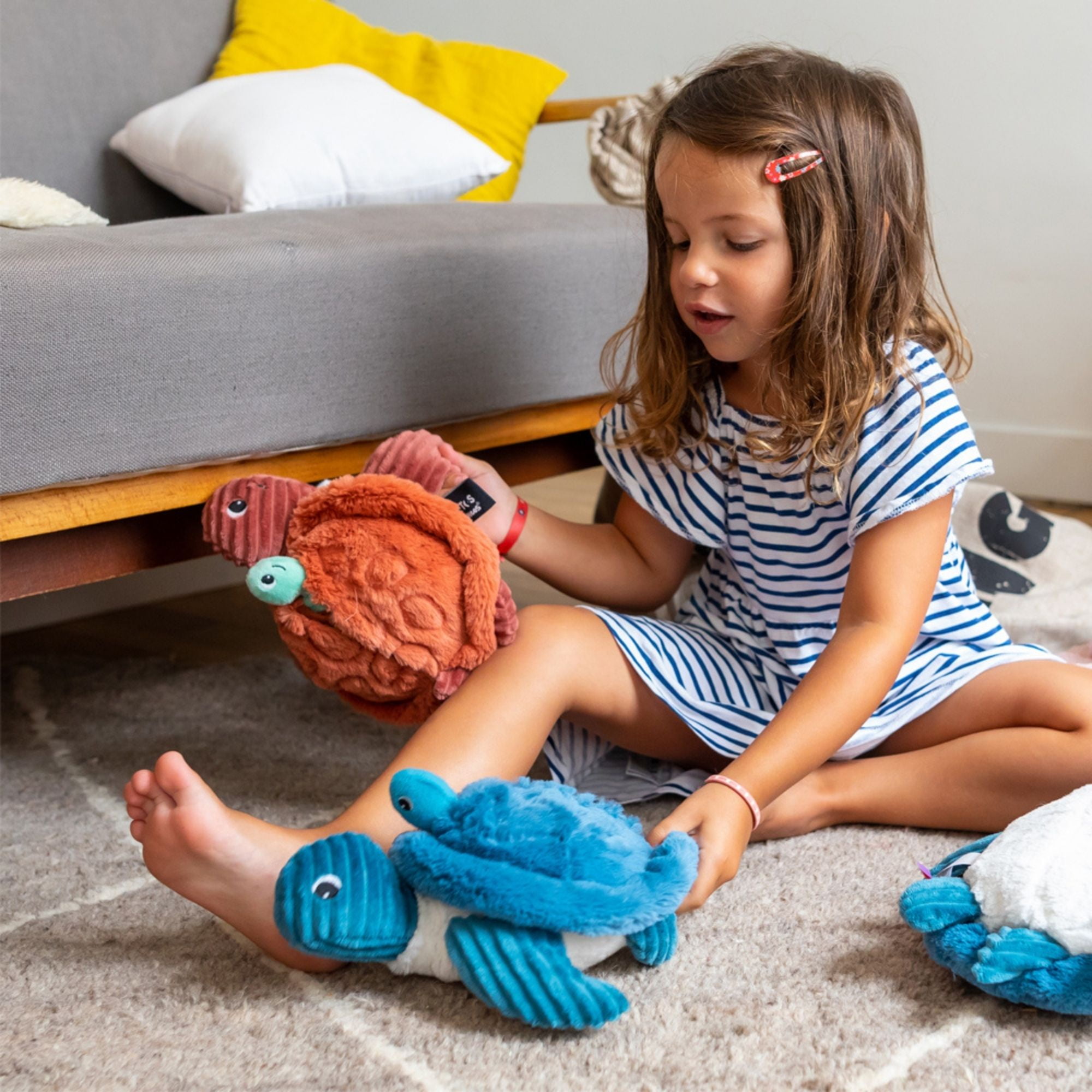 Les Ptipotos Sea Turtle Mom & Baby Plush Stuffed Animal Set & Eco-Friendly Toy in Blue