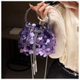 thumbnail image 3 of Bolso de alta gama, bolso de mujer, bolso de noche con lentejuelas y cinta de metal, bolso de mano con boca de cubo itálica portátil, sobre rojo, 3 of 6