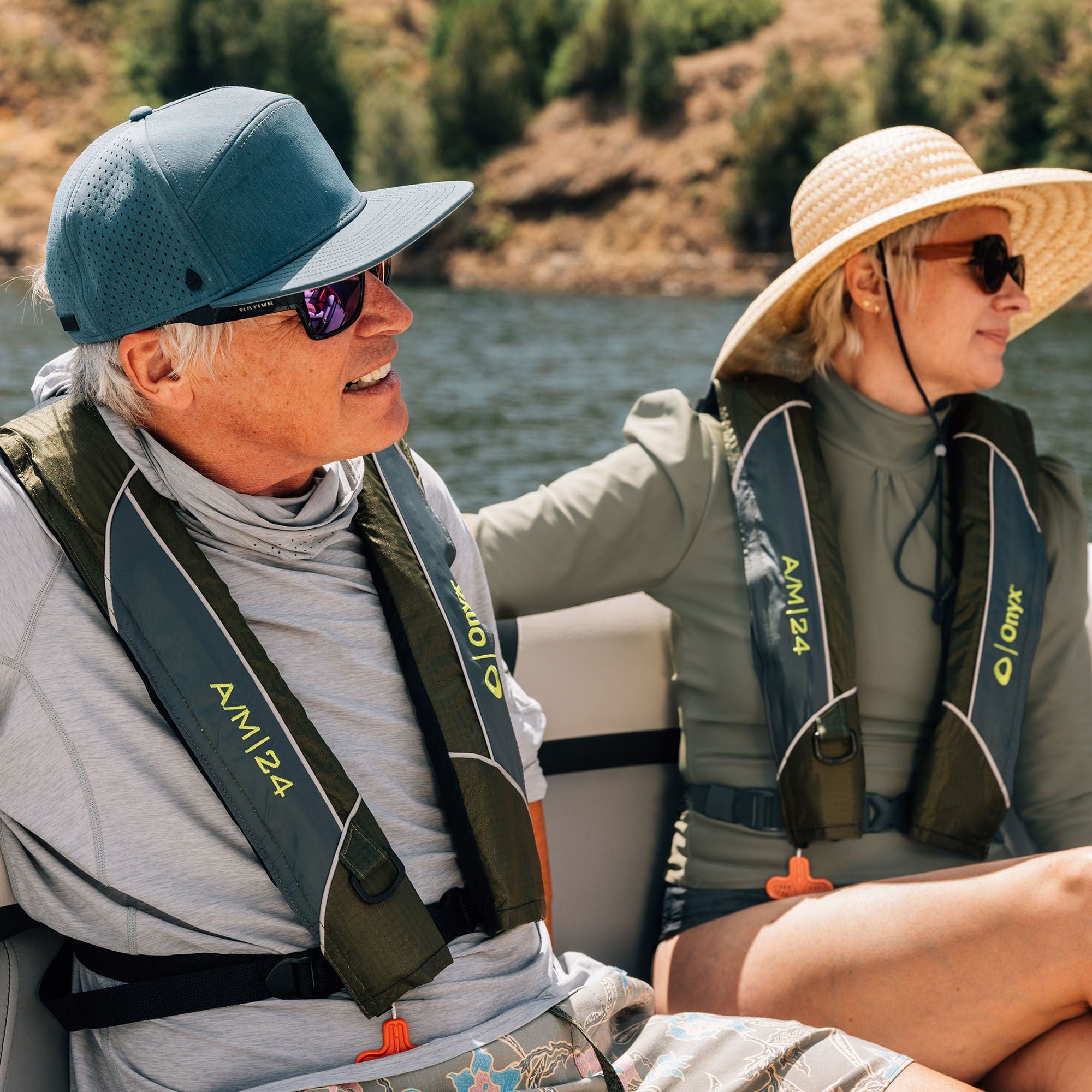 Onyx A/M-24 Inflatable Life Jacket, Unisex