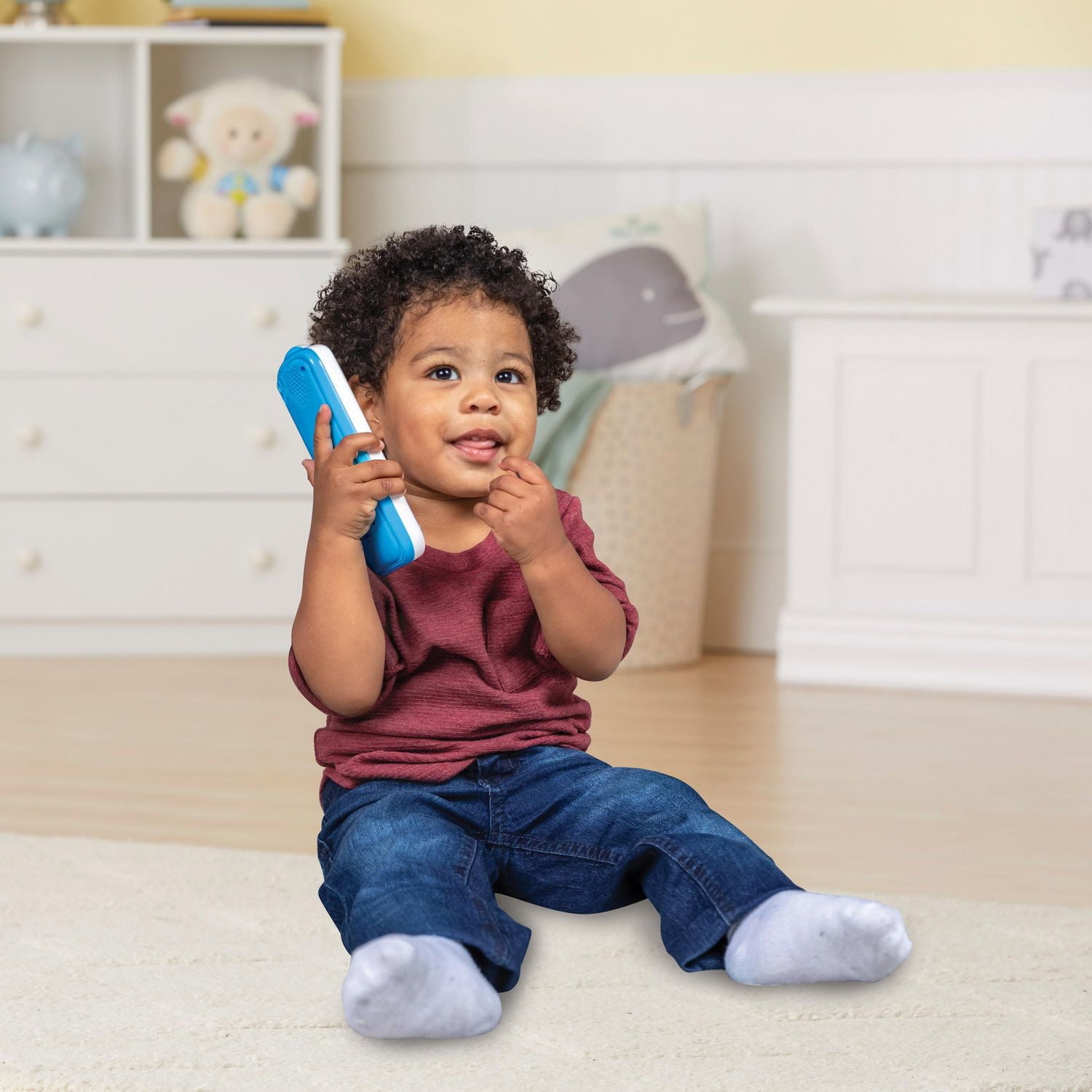 VTech Touch & Chat Light-Up Phone - French Version, 6-36 Months