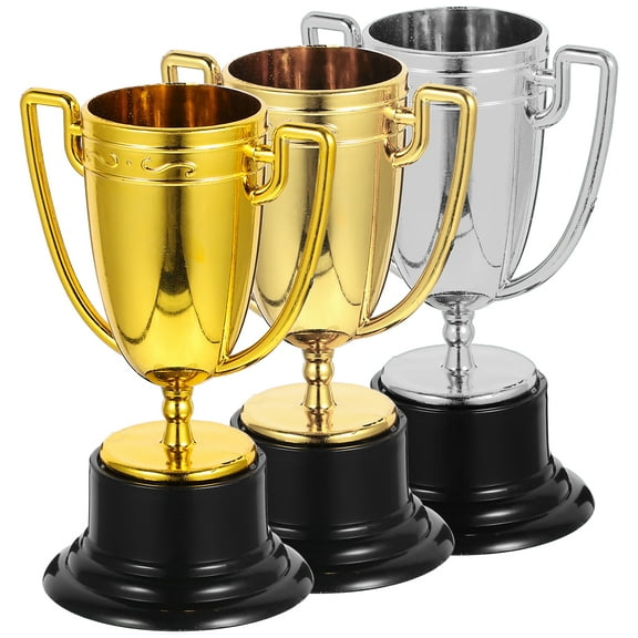 3pcs Portable Plastic Trophy Props for Wearing in Assorted Colors
