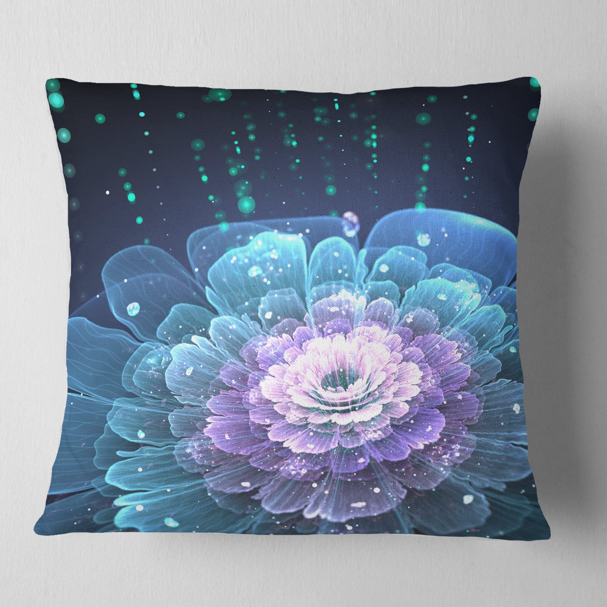 Designart Fractal Flower with Water Drops - Floral Throw Pillow - 16x16
