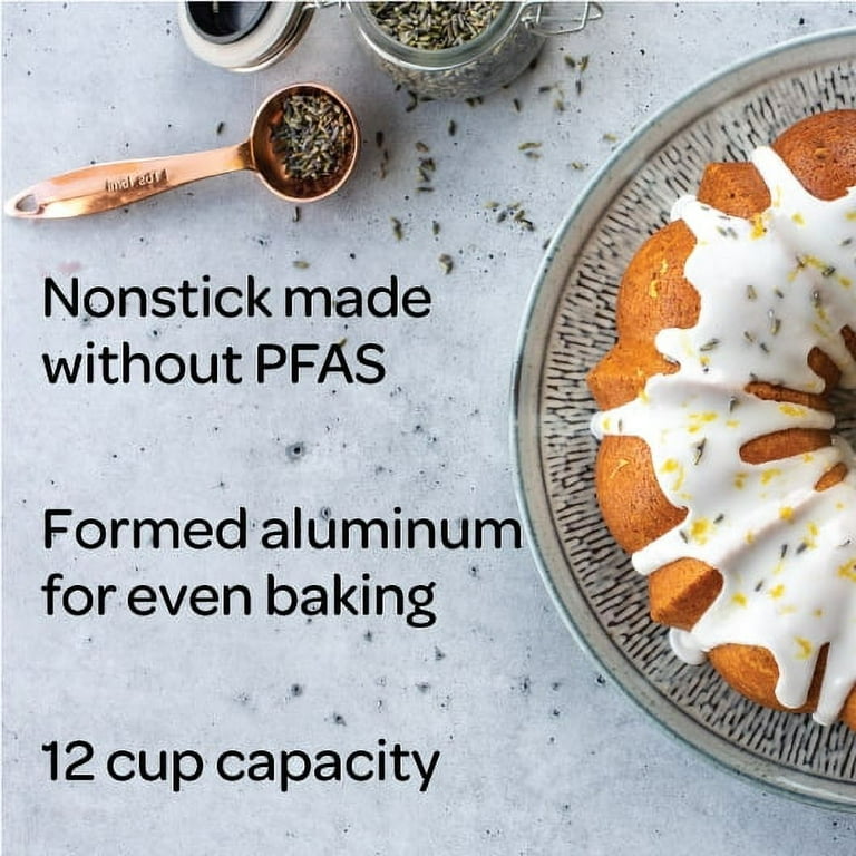 Nordic Ware 12 Cup Formed Nonstick Aluminum Classic Bundt Pan