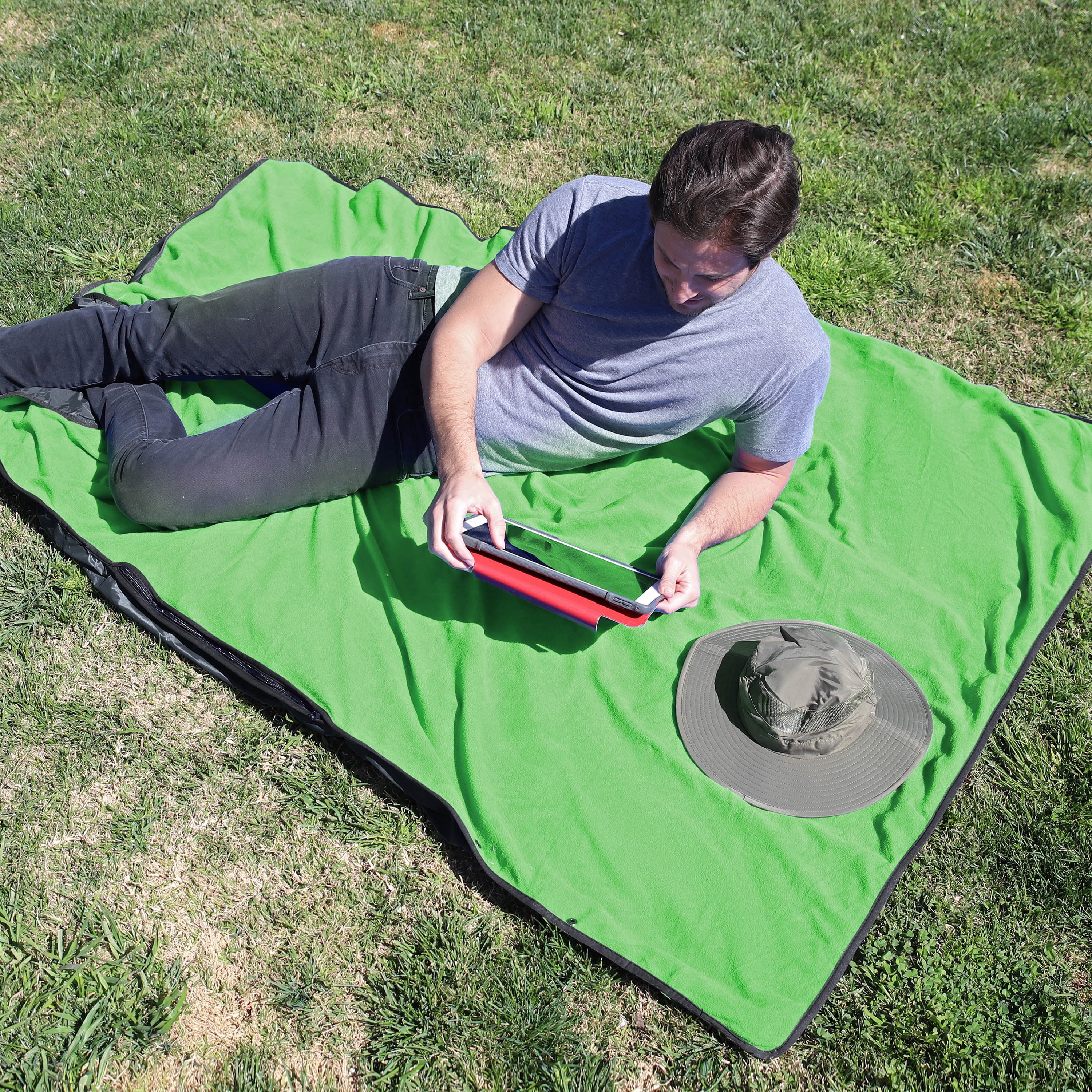 Catalonia Waterproof Blanket for Outdoor, Hooded Blanket Poncho, Throws, Windproof, All Ages