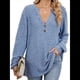 thumbnail image 1 of Camisa Henley de Larga para Mujer, Cuello en V, Suéteres Casuales Elegantes, Ropa de Moda para Otoño. Azul Colorido XXL, 1 of 10