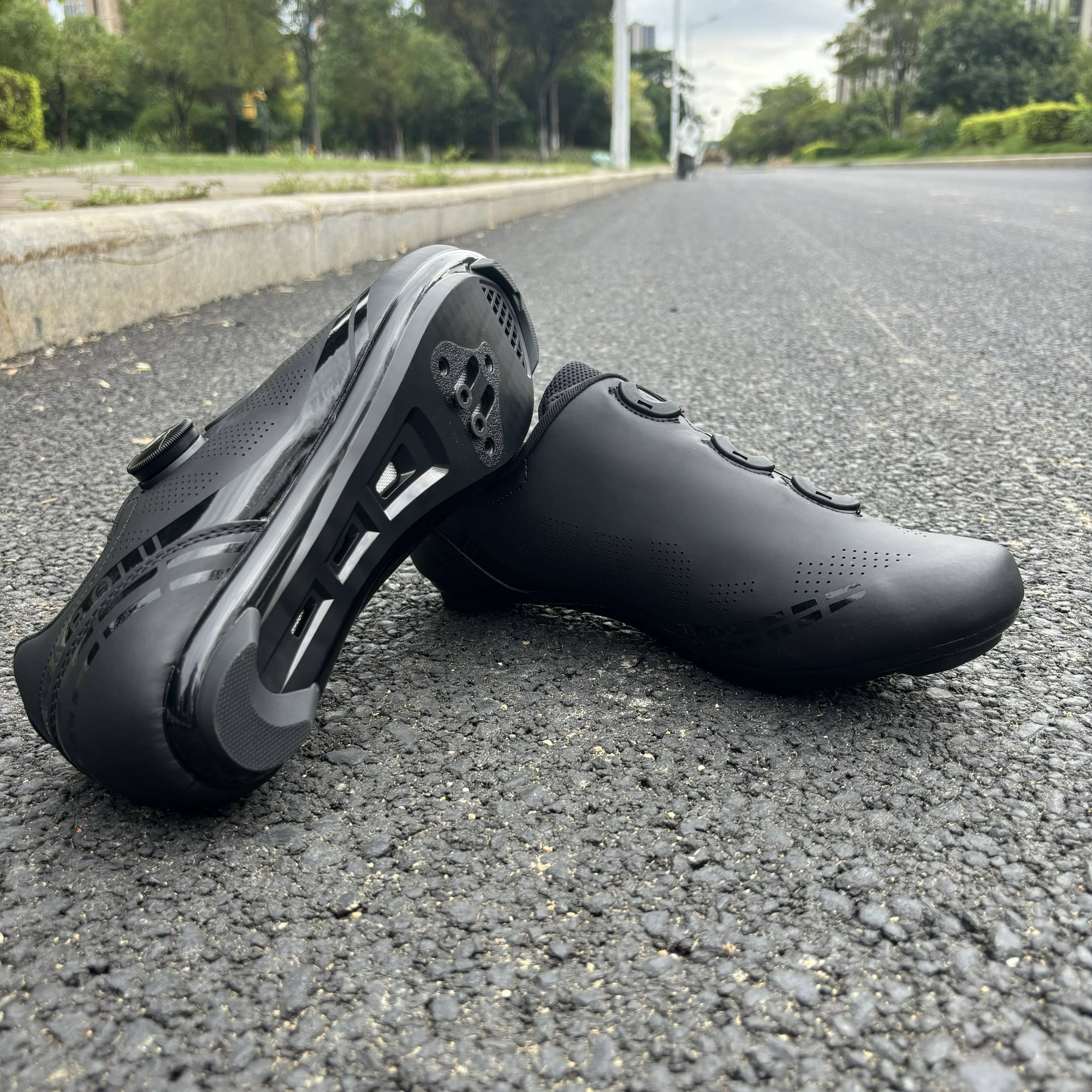 PENGX Chaussures de Cyclisme Professionnelles avec Crampons SPD