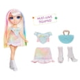 thumbnail image 2 of Muñeca moderna Rainbow High Amaya de 11 pulgadas con atuendo y bolso, 2 of 5