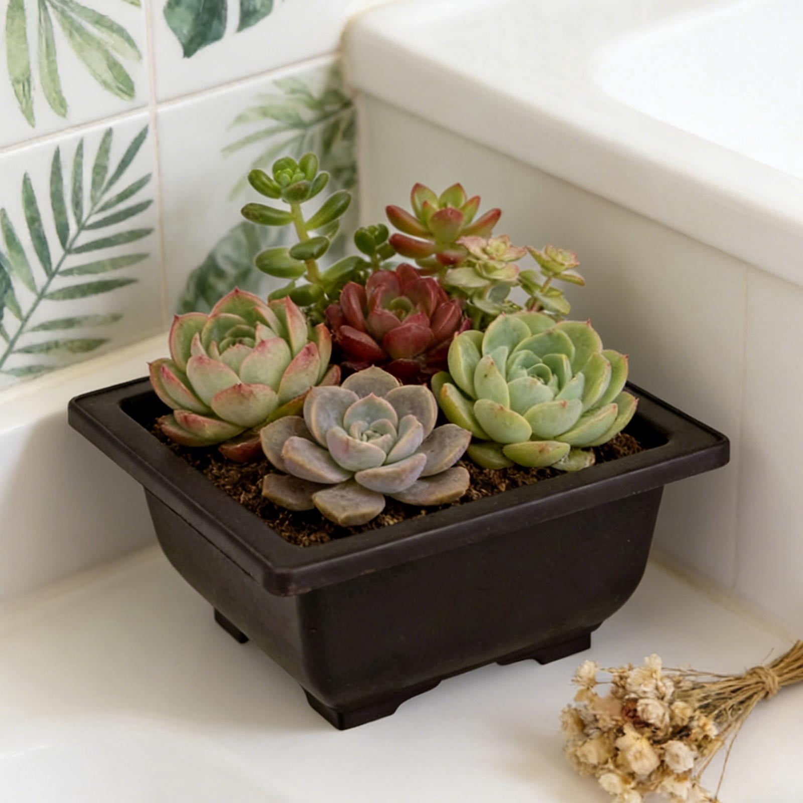 Set of Plastic Flower Pots, Modern Minimalist Planters for Home Gardening and Balcony s, Lightweight Indoor and Outdoor Plant Pots with Drainage, Versatile Decor