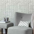 thumbnail image 2 of RoomMates Papier Peint Autocollant Chevrons Gris et Blanc pour Chat, 2 of 9