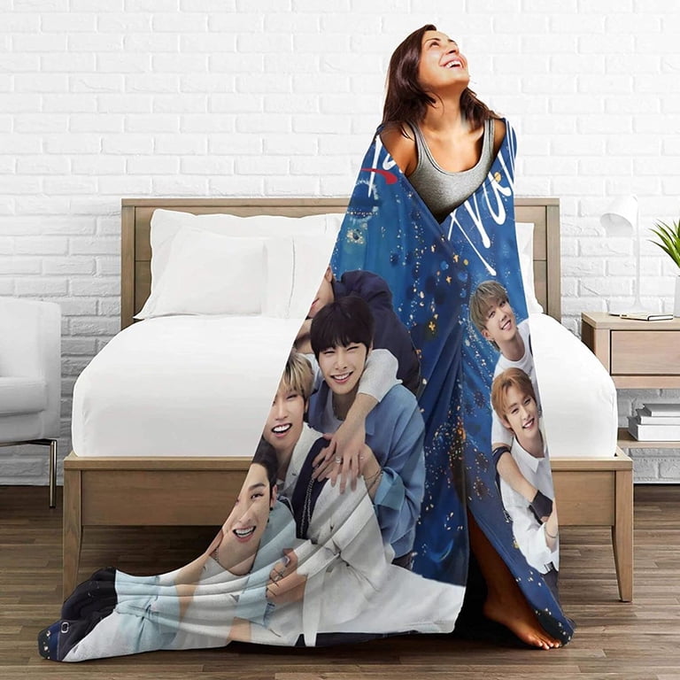 Super Soft Stray Flannel Throw Blanket Hyunjin Bangchan Felix Super Soft Stray Flannel Throw Blanket Hyunjin Bangchan Felix