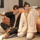 thumbnail image 2 of Pijamas de pareja Otoño e Invierno Ropa de hogar de franela cálida con forro polar grueso para hombres y mujeres de dos piezas, 2 of 5