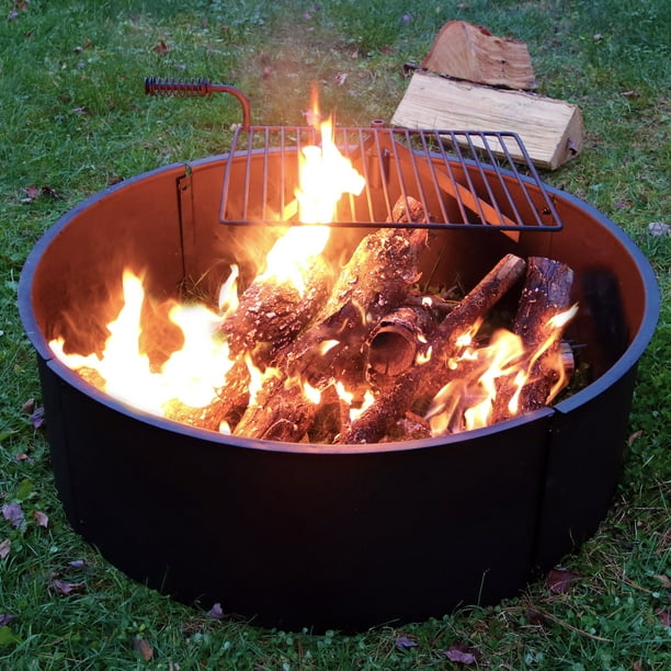 Sunnydaze Foyer à bois - Anneau de feu de camp avec grille de cuisson et  tisonnier - Foyer de camping extérieur de 36 pouces - Acier robuste de 2 mm  d'épaisseur 