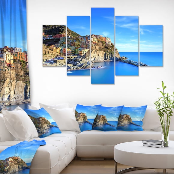 Manarola Village in Rocks and Sea - Beach Photo Canvas Print
