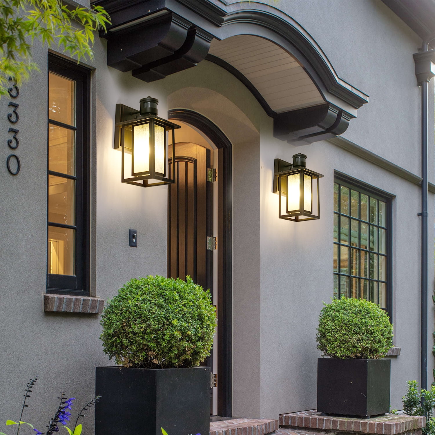 UMEILUCE Motion Sensor LED Outdoor Dusk to Dawn Black Wall Lights