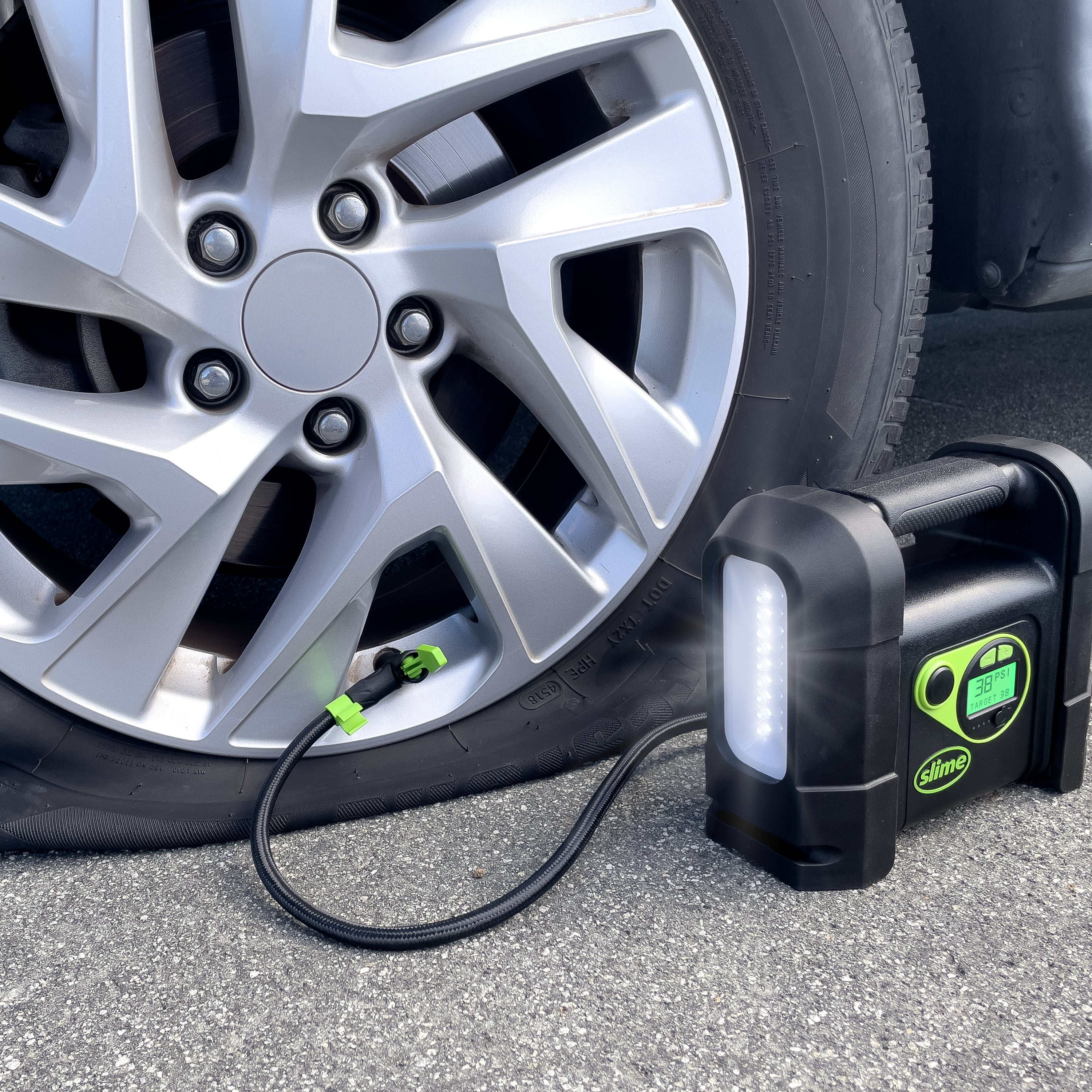 Slime 40080W Rechargeable Lithium Ion Battery Portable Tire Inflator