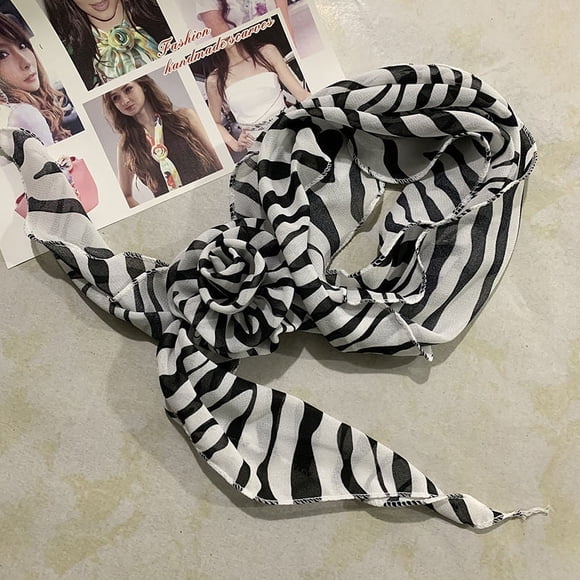 Zhuge Elegante y bufanda, bufanda pequeña larga con decoración de cuello con hebilla de rosa, bufanda de vestir de estilo artístico (blanco y negro)