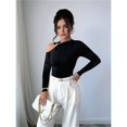thumbnail image 4 of Camiseta Elegante Asimétrica con Cuello Alto, Hombros Descubiertos y Decoración Metálica para Mujer, Camisas Fruncidas Ajustadas de Larga Negro L, 4 of 8