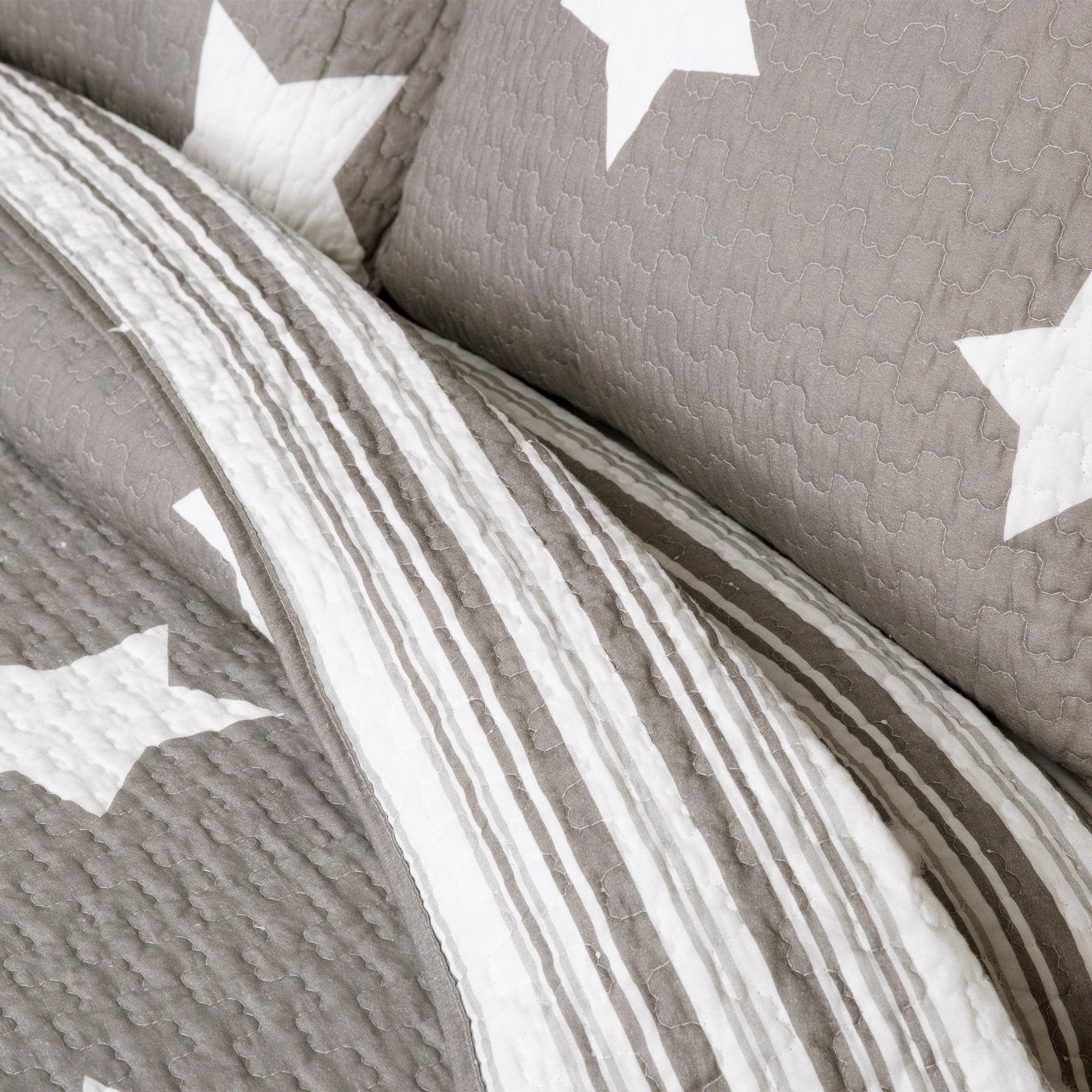 Lush Decor Star Geometric Cotton Reversible Quilt, Full/Queen, Navy, 3-Pc Set
