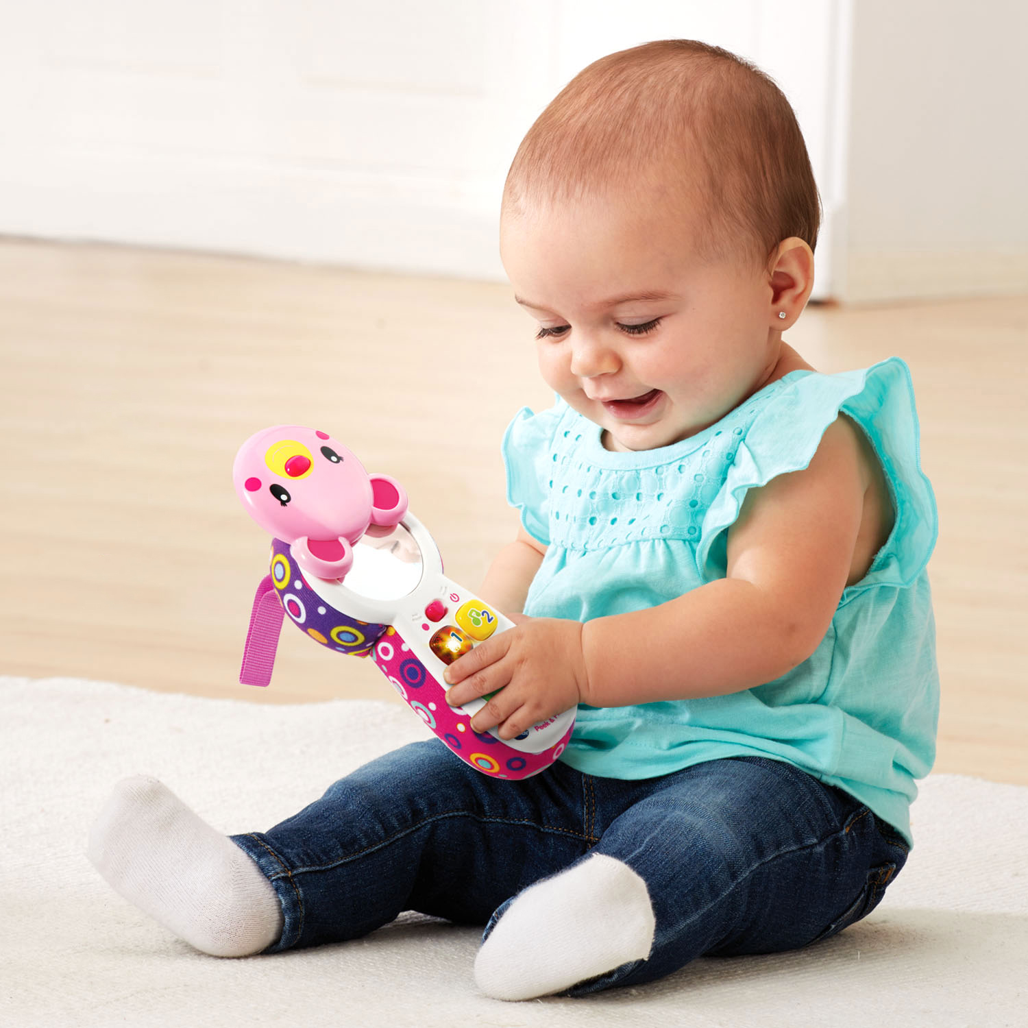 vtech peek and play phone