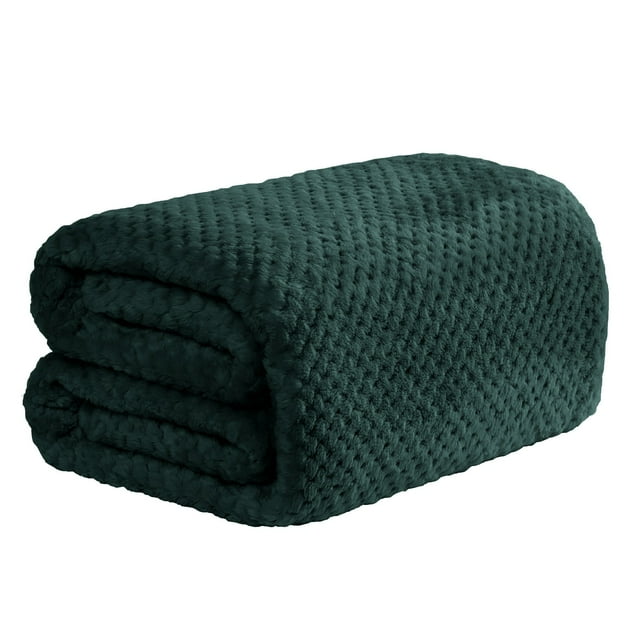 Solid Color Flannel Blanket Cooling Blankets for Hot Sleepers Innovative Cooling Dual-Sided Throw Breathable Soft Lightweight Smooth for Sweats Absorbs Heat to Keep Adults Cool on Warm Nights