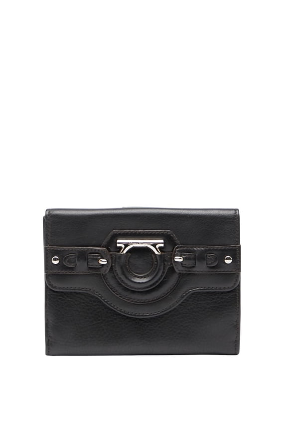 Pre-Owned Salvatore Ferragamo Gancini Bifold Wallet in Black Leather for Women (Good)