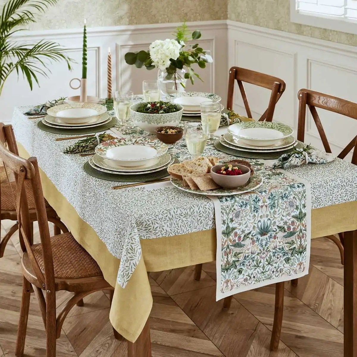 Spode Morris & Co. Standen Tablecloth - Thumbnail 4