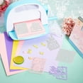 thumbnail image 4 of Juego de 4 troqueles metálicos para bordes florales, plantillas para repujado, ideales para manualidades, decoración de tarjetas, álbumes de recortes y mucho más., 4 of 6
