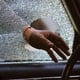 thumbnail image 5 of Pulsera rompeventanas de coche | Herramienta de escape de correa de muñeca con cuenta de carburo, llave de esposas | Rompe vidrio templado de emergencia, goma elástica duradera | Seguridad del, 5 of 8