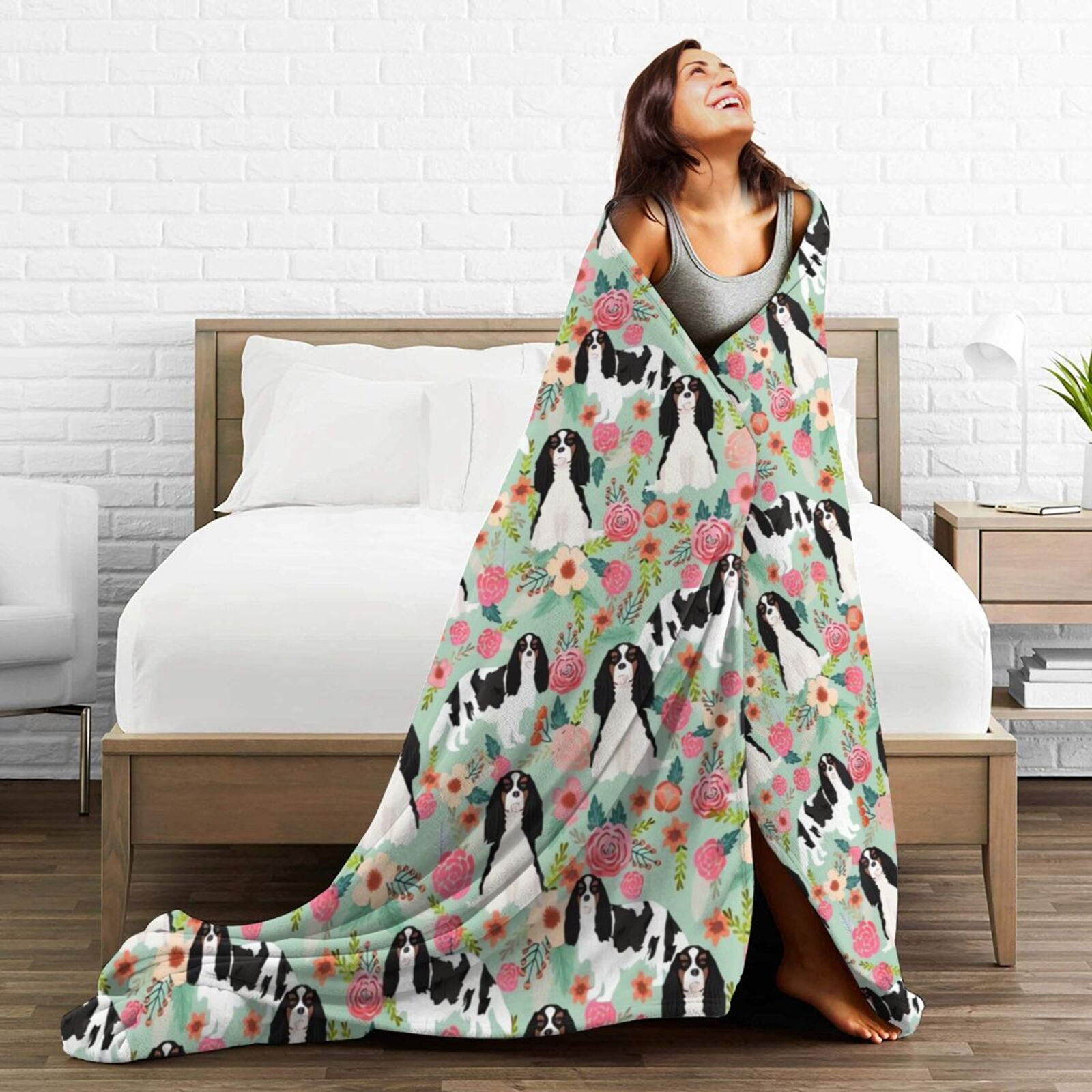 Wijzvio Spaniel Dogs Flower Floral Throw Blanket Soft Fuzzy Fleece Blanket For Couch Bed Living Room Decoration 50"X40"