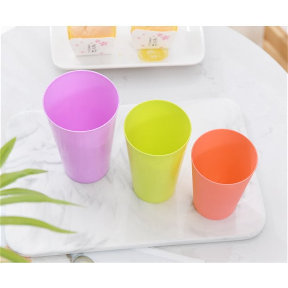 VANSINHO 35-ounce Plastic Tumblers Large Cups Set of 8 in 4 Colors Dishwasher Safe BPA Free Drinking Glasses