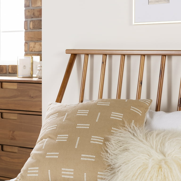 Walker Edison Spindle Headboard Twin Platform Bedframe Caramel