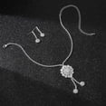 thumbnail image 3 of Conjunto de joyería nupcial con collar y pendientes colgantes en plata y cristal para mujeres y niñas., 3 of 5