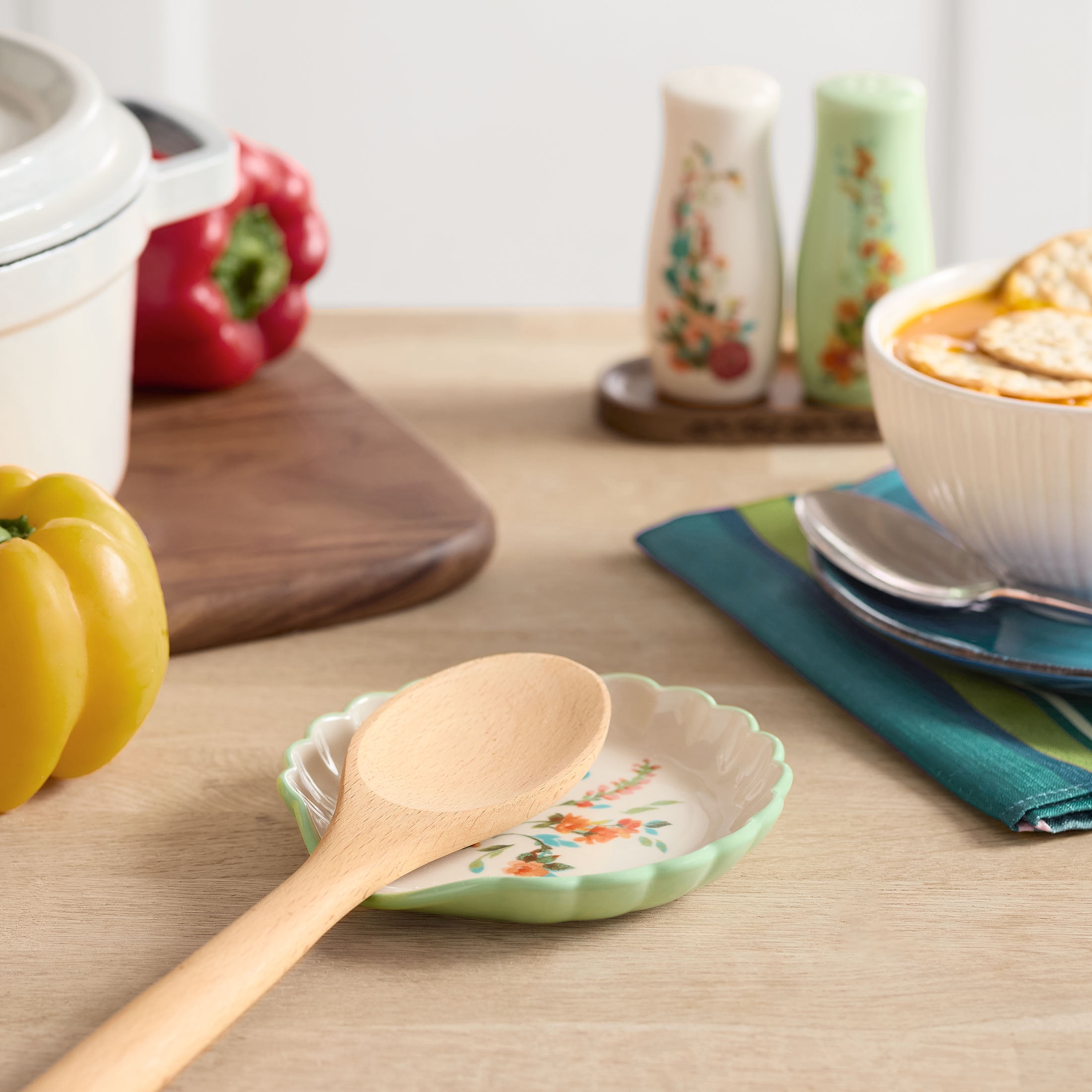 (2 pack) The Pioneer Woman Painted Meadow Ceramic Spoon Rest
