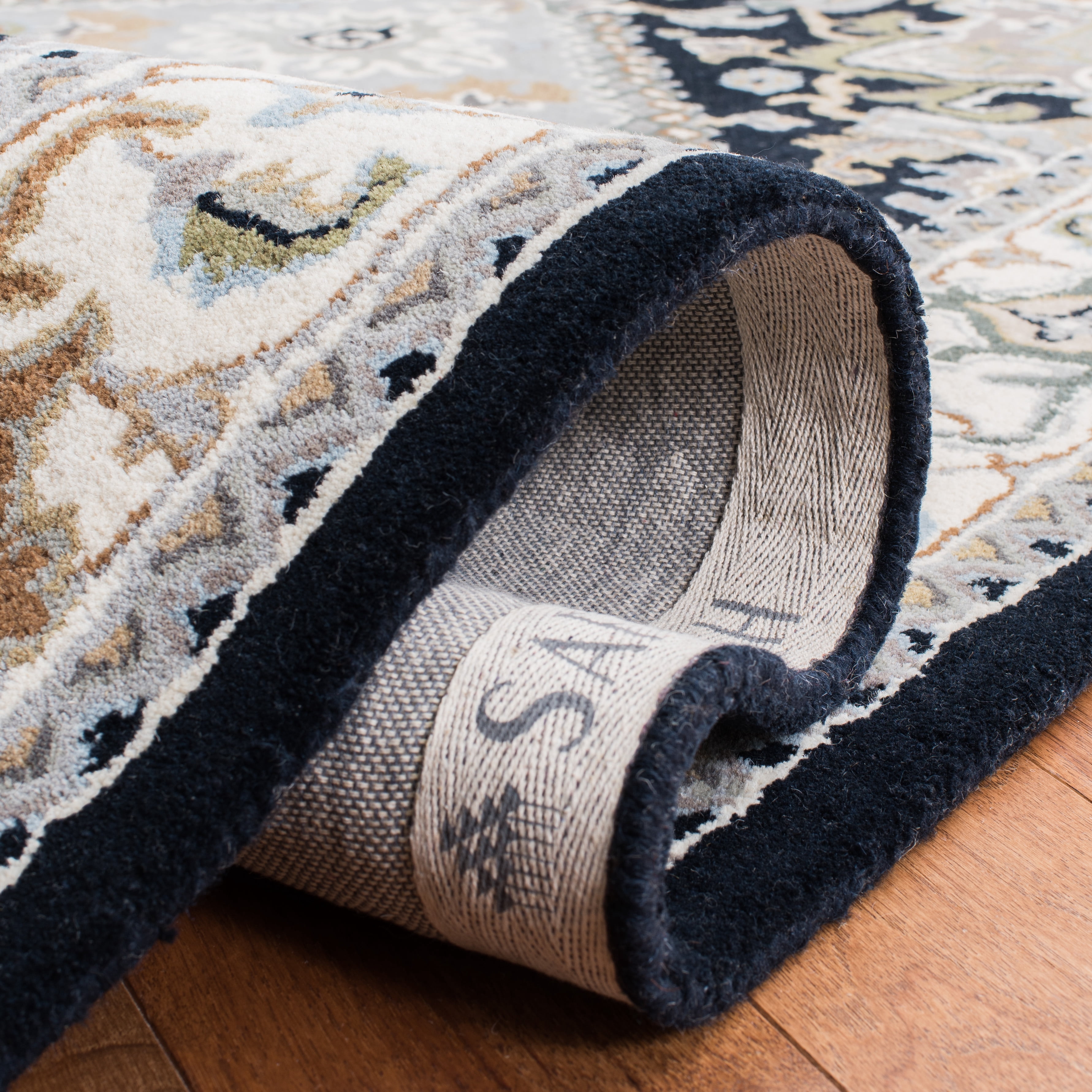Safavieh Heritage York Oriental Wool Area Rug, Gray/Navy, 6' x 9'