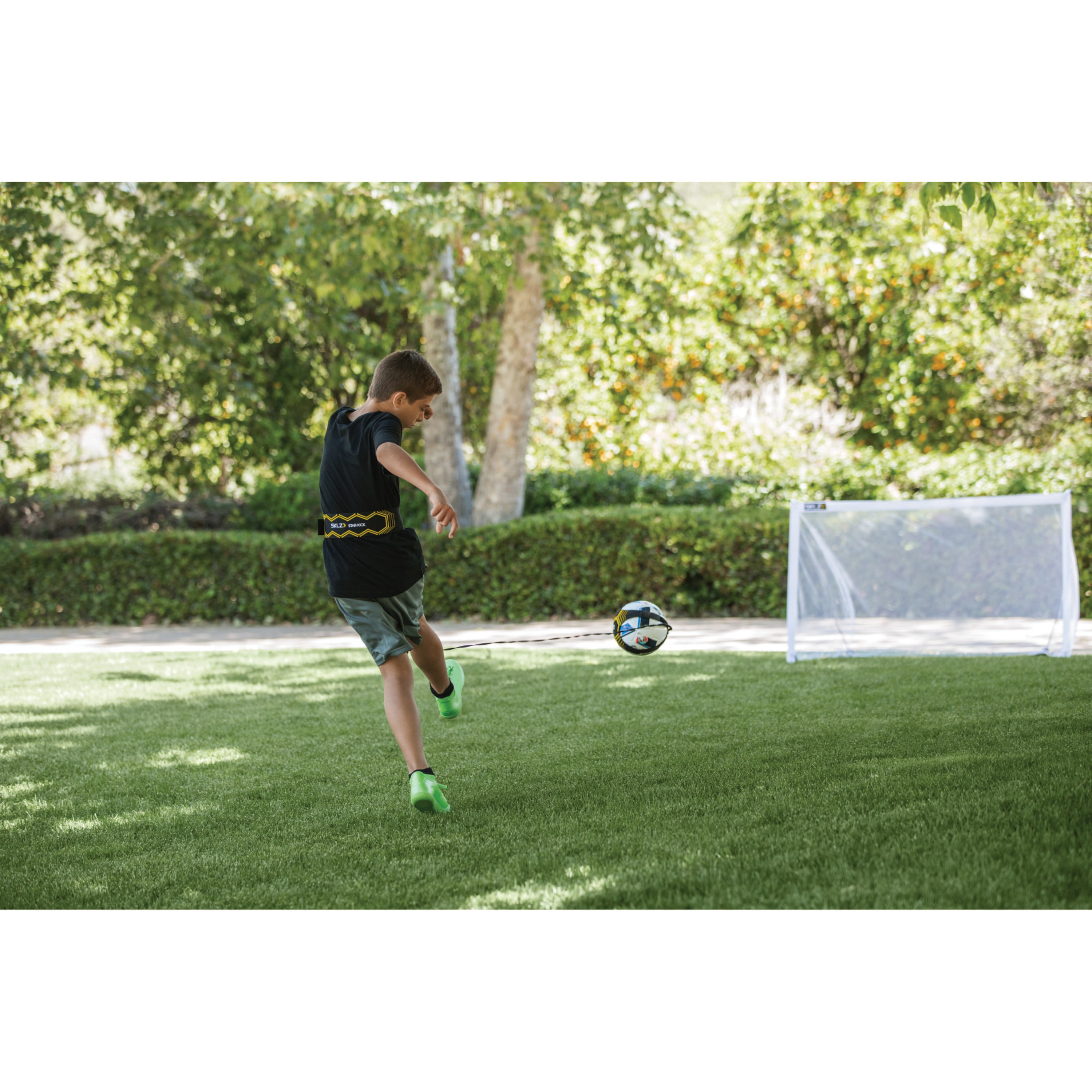 SKLZ Star-Kick Hands Free Solo Soccer Trainer Fits Ball Size 3 and 5 4 