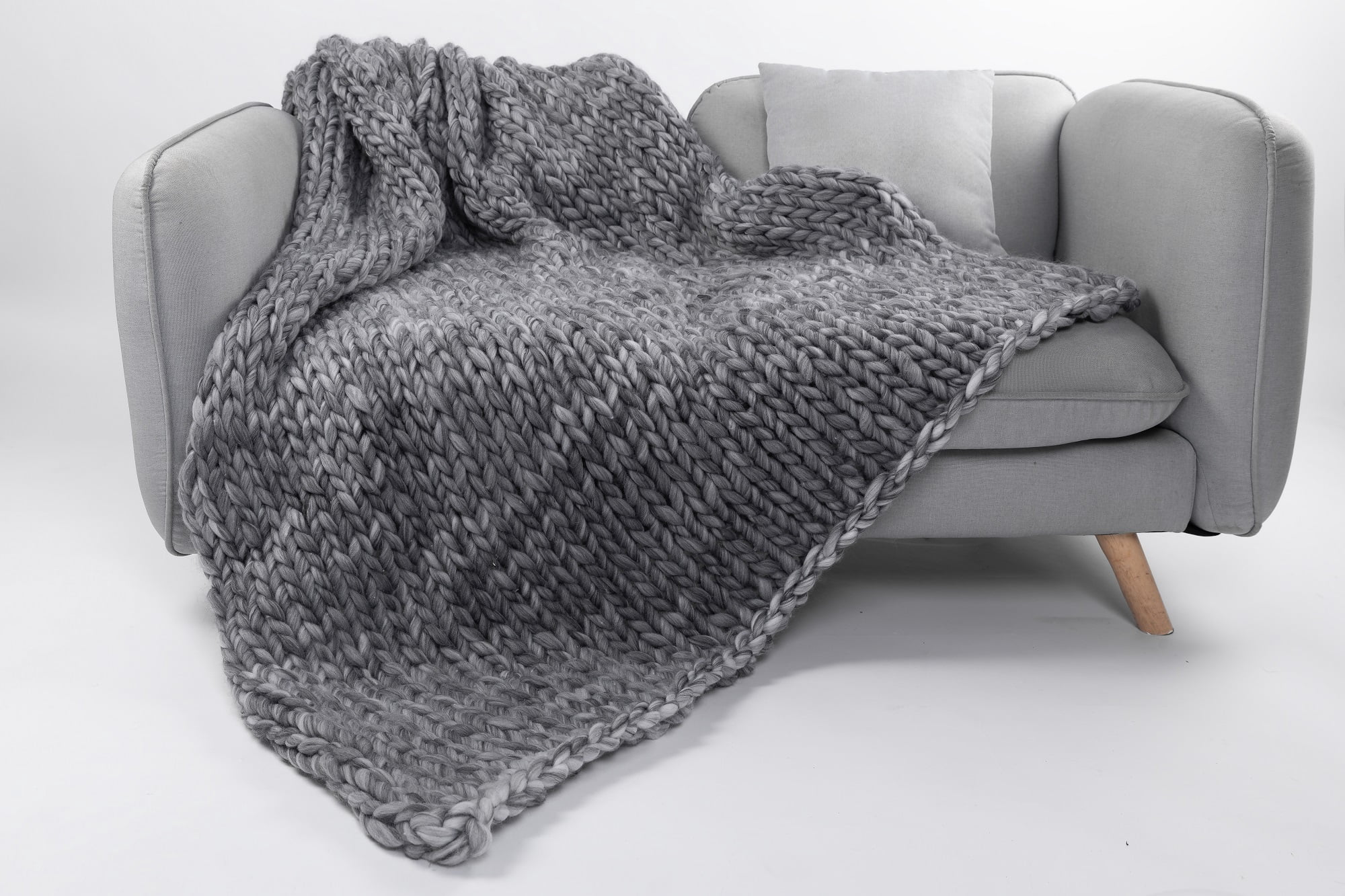 Silver One International Chunky Knitted Throw Blanket, Grey Blend, 50" x 60"
