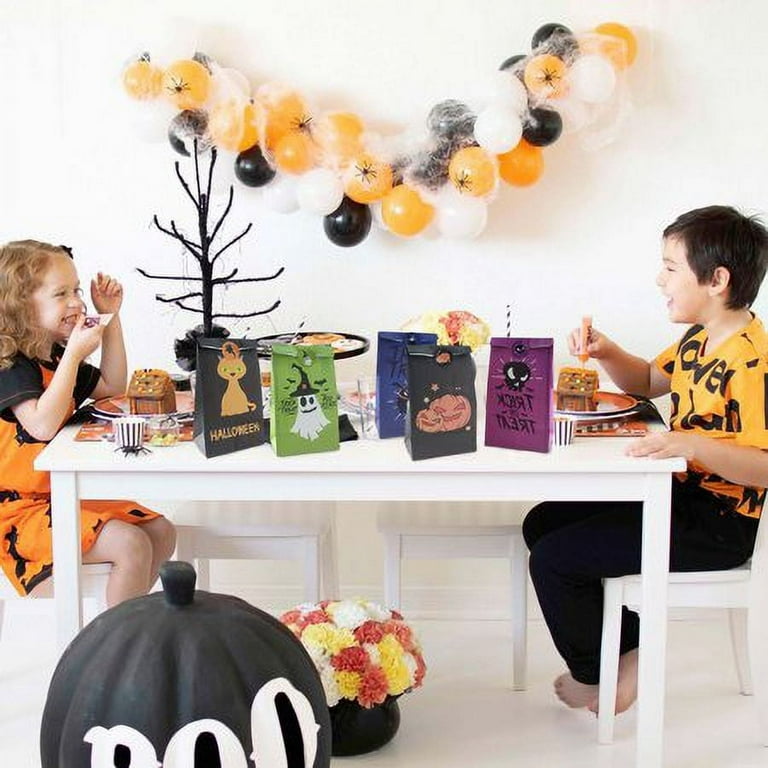 200 Halloween Treat Bags - Self-Adhesive Clear Candy Bags With 6 Cute Designs