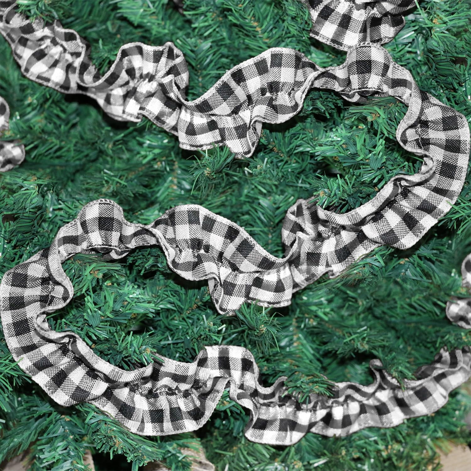 Dalrosia 6PCS Plaid Christmas Tree Garland Christmas Buffalo Plaid Ribbon Ruffled Homespun Fabric Garland Christmas Tree Ribbon Decorations for Christmas Home Wreath Staircase Tree Decor