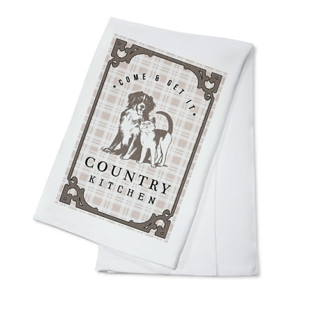Cat Dish Towels - Country Kitchen - Dog & Cat on Plaid - Lantern Press Artwork (100% Cotton Kitchen Towel)