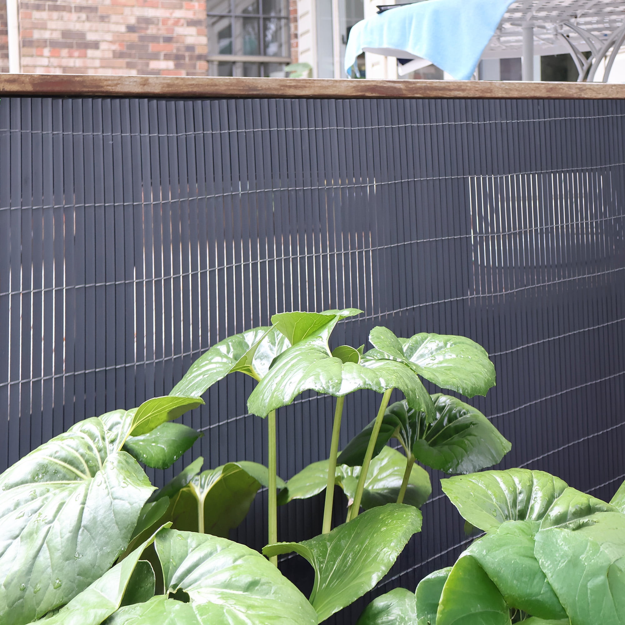 Screenguard Gray Plastic Faux Bamboo Privacy Fence 24in H x 10ft L