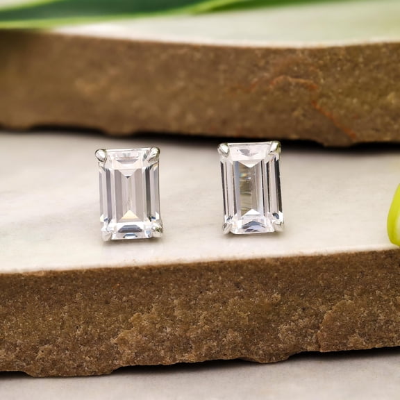 Meera Jewels 925 Silver Emerald Cut CZ Stud Earrings Baguette Design Classic Jewelry Gift