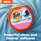thumbnail image 2 of Detergente en cápsulas Tide Power Pods 2 en 1 con Downy 18 quilates, 2 of 7