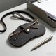 thumbnail image 5 of Yhmxh Estuche para gafas, bolsa portátil para gafas de sol, bolsa suave para gafas, funda para gafas para hombres y mujeres, estuche de cuero para gafas de sol con cordón y cierre de botón, bolsa p, 5 of 6