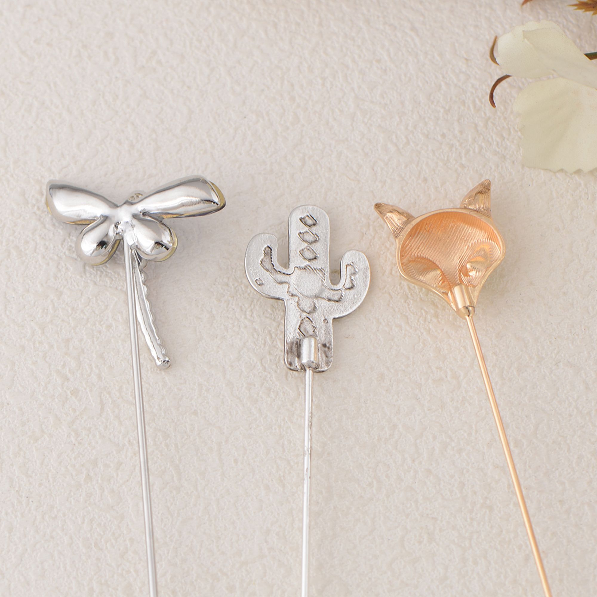 Vintage 3Pcs Long Stick Hat Pins Crystal Flower Butterfly and Pearl Details for Classic Hat Lapel and Scarf Accessorizing - 3pcs Animal
