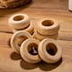 thumbnail image 3 of Juego de 10 anillos redondos para servilletas YONGSHENG de madera, 3 of 5